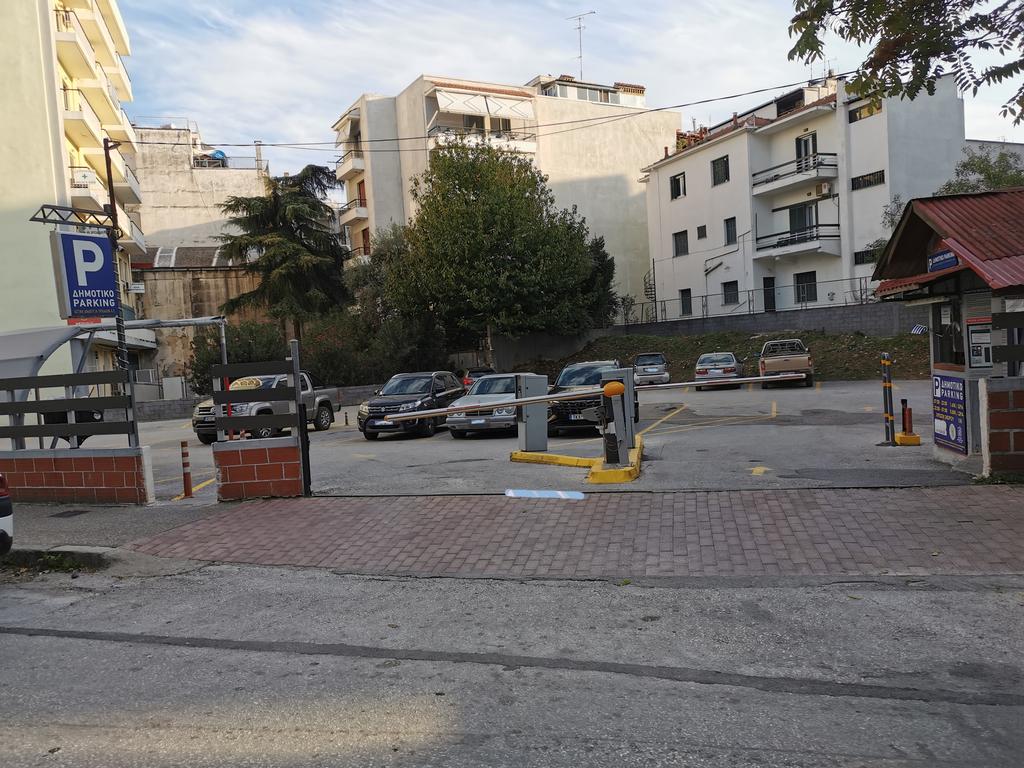 Kανονικά λειτουργεί το πάρκινγκ στην οδό Κανούτα 